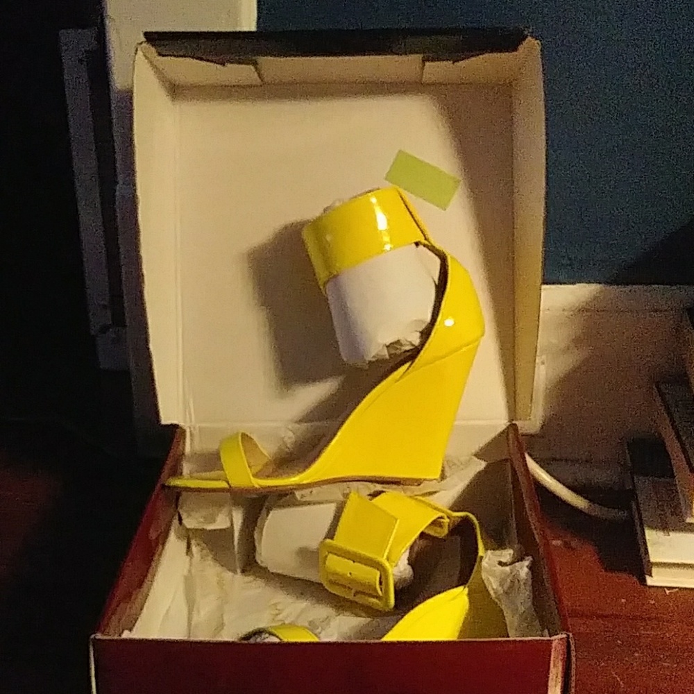 Yellow Fire Patent Leather Buckle on the Ankle Wed
